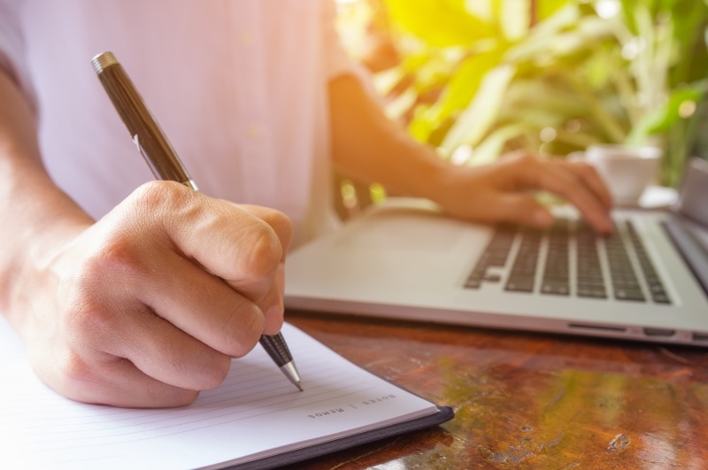 WiMAX W06のクレードルの有無