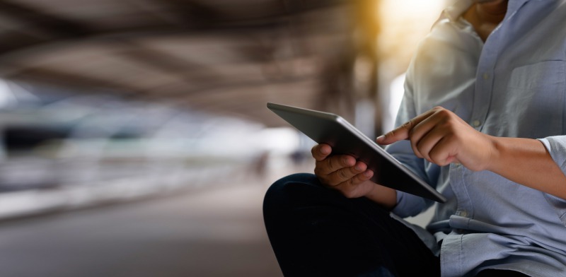 ５．WiFi端末のSIMカードを差し替えする時の注意点