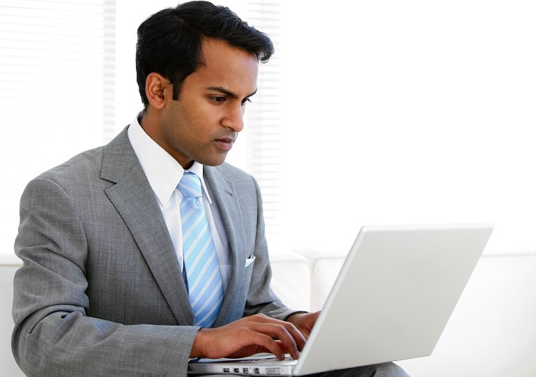 フリーWiFiの速度が遅い！原因と対処法は？