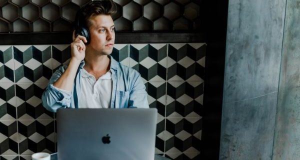 フリーランスになると年金はどうなる？会社員との違いを徹底解説