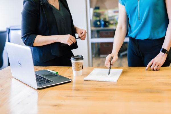 相談している人