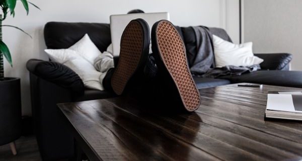 光回線が遅い原因は何？今すぐ試せる12個の対策をやるべき順番に紹介