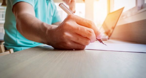 おすすめモバイルWi-Fiを料金・プラン・通信速度で徹底比較！