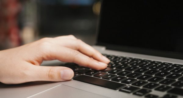 モバイルWi-Fiで格安SIMはお得？注意点を知って賢く使おう